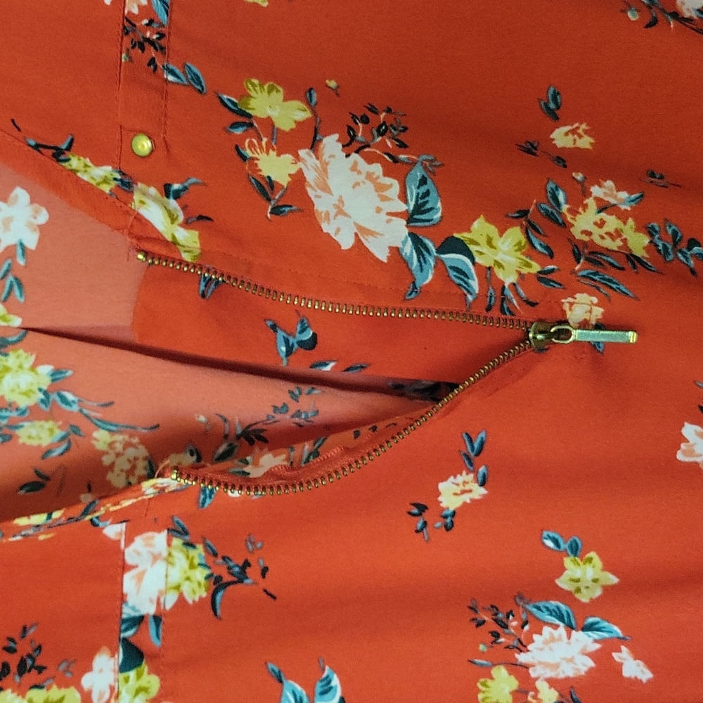 Women's Medium Quarter sleeve Dress. Orange with floral print design. - Picture 9 of 14